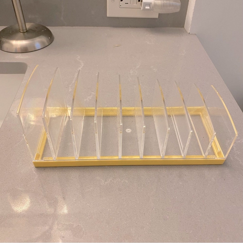 Eyeshadow Palette Storage